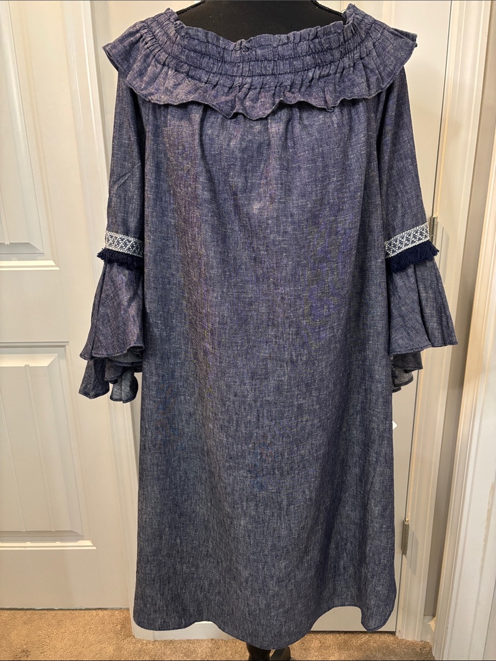 Hope & Harlow Off-Shoulder Ruffle Long-Sleeve Dress in Chambray Blue Size 16